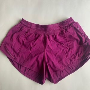 Lululemon Hotty Hot Shorts 2.5in (4)